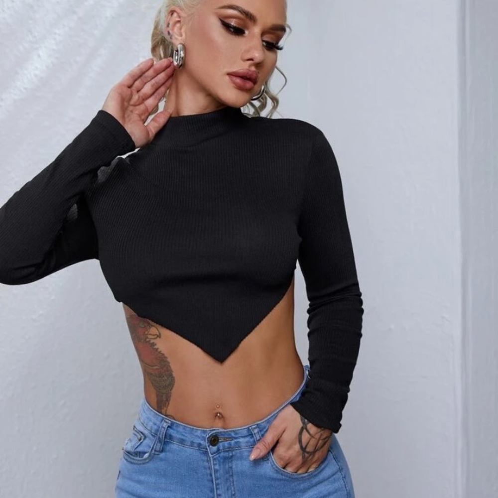 Backless crop top